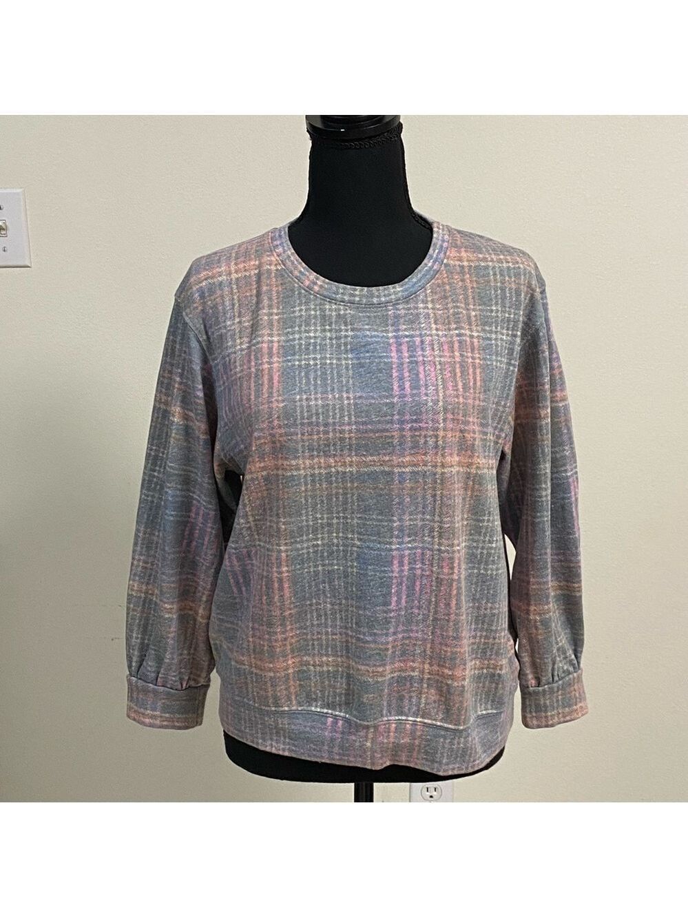 Sundry Sweater Women’s Size Small Pastel Rainbow Plaid Sweater